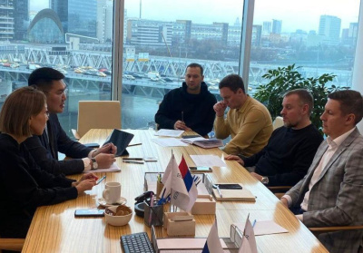 Строительство школ в Якутии по концессии с ВЭБ.РФ обсудили в Москве / ЯСИА   Республика Саха (Якутия)