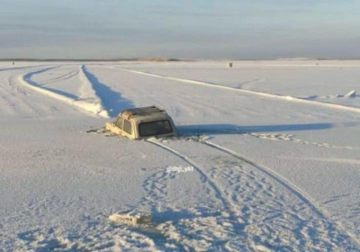 В МЧС уточнили подробности по застрявшему в наледи автомобилю в Якутии / Мария Архипова   Республика Саха (Якутия)