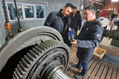 Представители транспортного техникума посетили компанию «Железные дороги Якутии» / ЯСИА   