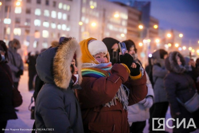 Эксперты рассказали, как продлить работу смартфона на холоде / ЯСИА   