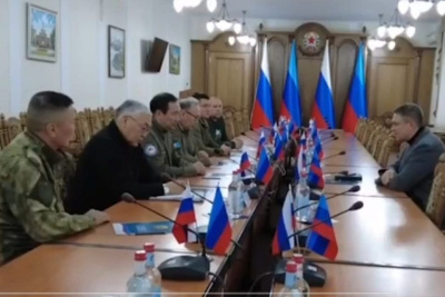 Айсен Николаев встретился с главой ЛНР Леонидом Пасечником / ЯСИА   