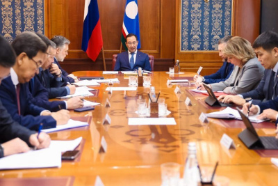 Айсен Николаев поставил задачи перед строительным блоком правительства Якутии / ЯСИА   