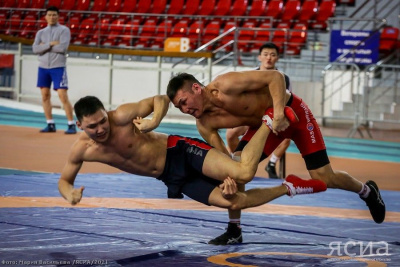 Двести тысяч рублей получат победители турнира Алексея Никифорова по национальному многоборью / Дьулустаан Сергеев   