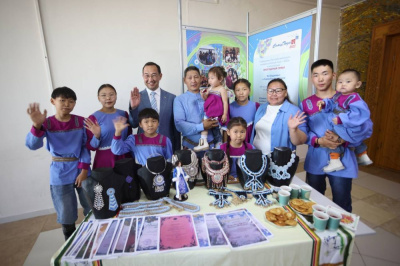 Выплаты, повышение статуса материнства, помощь многодетным: как в Якутии поддерживают семьи /    Республика Саха (Якутия)