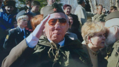 100-летию ветерана Великой Отечественной Василия Давыдовича Иванова посвящается /    