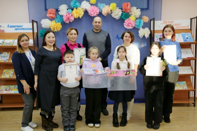 Декада Дня матери завершилась награждением победителей конкурса рисунков /    