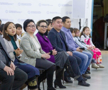 Галина Данчикова встретилась с юными дарованиями Высшей школы музыки Якутии / ЯСИА   