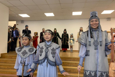 Коллекции якутских мастериц завоевали призовые места на конкурсе национального костюма «Этно-Эрато» / ЯСИА   