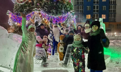 В АО «АК «ЖДЯ» зажгли главный символ нового года / ЯСИА   
