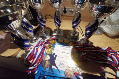 Шесть золотых кубков завоевала танцевальная пара из Якутии на турнире в Москве / ЯСИА Москва Город Москва Москва