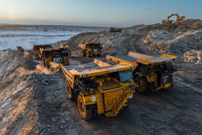 На открытых горных работах ГОК «Инаглинский» досрочно выполнил годовой план по добыче угля / ЯСИА   