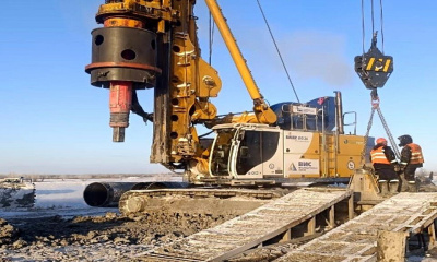 Строительство Ленского моста перешло в зимний режим / ЯСИА   