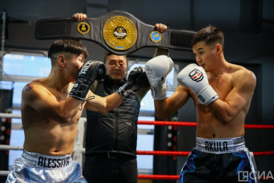 В Якутске презентовали пояс победителя турнира по боксу «Вызов Севера» / Николай Борисов   