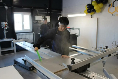 Учебно-производственный комплекс открыли в Октемской школе /    