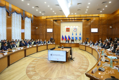 В Якутске стартовал Дальневосточный форум недропользователей / Дьулустаан Сергеев   