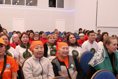 В Якутии в День волонтера отметили лучших добровольцев / Дьулустаан Сергеев   