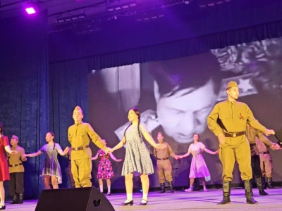 Республика – это народ, который трудится, танцует и поёт