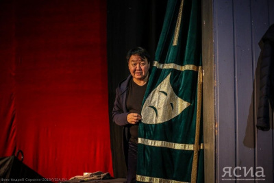 Спектакли Александра Титигирова покажут в ТЮЗе Якутии и Нюрбинском драмтеатре / ЯСИА   