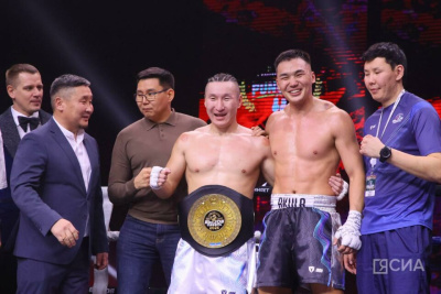 Алексей Уваровский сенсационно победил Кая Адамова на турнире по боксу «Вызов Севера» / Саина Титова   