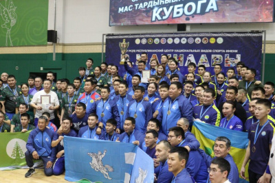 Мегино-Кангаласский и Амгинский улусы победили на Кубке Федерации по мас-рестлингу / Дьулустаан Сергеев   