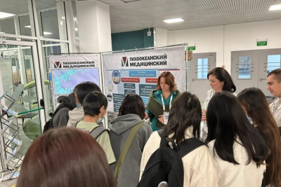 Более 10 вузов представили учебные места на ярмарке в Якутске / ЯСИА Якутск Якутск Республика Саха (Якутия)