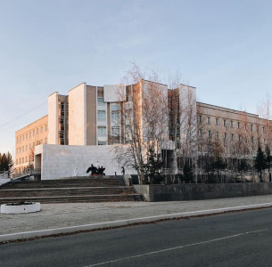 Привлекаем медицинские кадры в учреждения здравоохранения /    