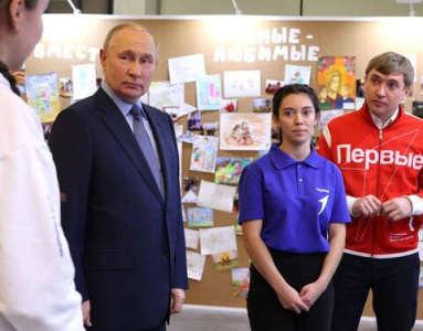 Владимир Путин провел заседание наблюдательного совета «Движения первых» / ЯСИА   