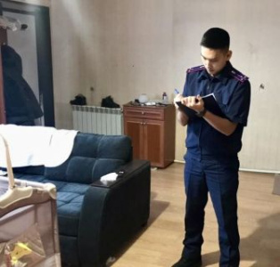 По факту обнаружения трех человек с признаками отравления угарным газом и тела женщины возбуждено уголовное дело /    