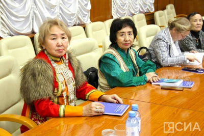 Функционирование государственных языков республик РФ обсудили в Якутске / Саина Титова Якутск Якутск Республика Саха (Якутия)