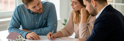 Названы признаки надежной сделки с жильем /    