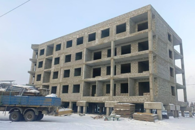 Жилье для обманутых: как семья экс-главы района «освоила» 250 млн рублей на замороженной многоэтажке / ЯСИА   