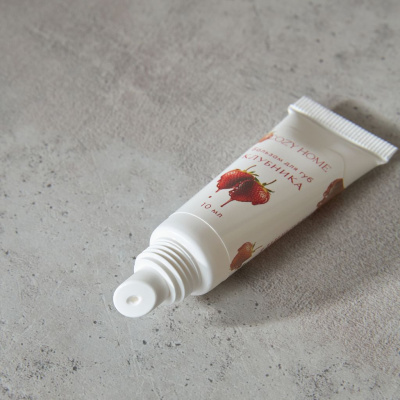 Бальзам для губ Клубника