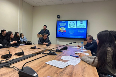 Очередное заседание студенческой дискуссионной площадки посвятили Конституции РФ / ЯСИА   