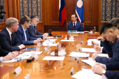 Айсен Николаев: «Якутяне стали больше отдавать предпочтение железнодорожному транспорту» / ЯСИА   