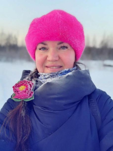 Юлия Бородич: пять фотографий в журнале Vogue – идти к своей цели /  Алмазный Мирнинский Республика Саха (Якутия)