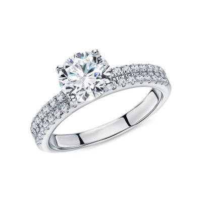 Серебряное кольцо с фианитами