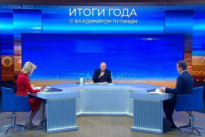 Путин заявил, что Россия готова выстраивать отношения с США / Саина Титова   