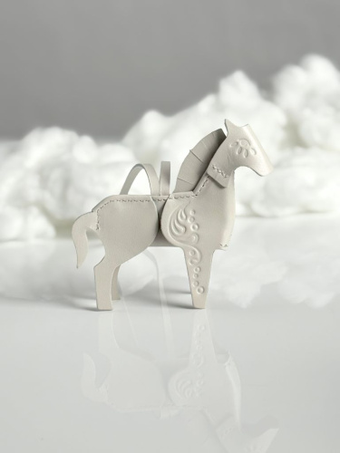 Брелок Лошадь Cloud Dancer