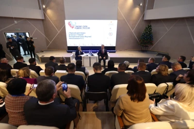 Глава Якутии встретился с участниками форума «Малая родина — сила России» / Майя Гоголева   