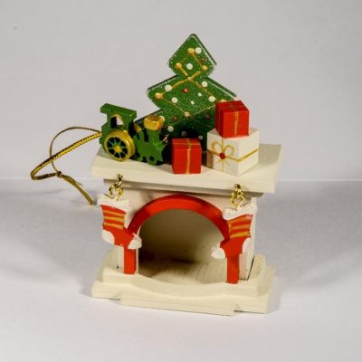 Игрушка Новогодняя "IDH Center: wood-souvenirs" Камин 1013 P Tree