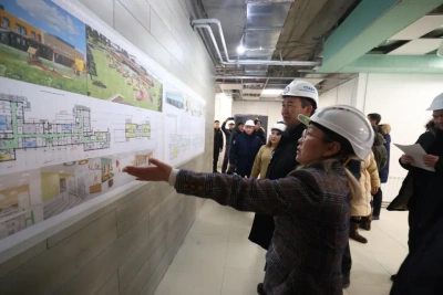 Глава Якутии посетил Адаптивный образовательный комплекс в Якутске / ЯСИА Якутск Якутск Республика Саха (Якутия)