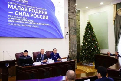 Евгений Грачев встретился с представителями органов местного самоуправления Якутска / ЯСИА   