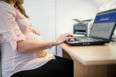 Курсы для беременных предложили создать на «Госуслугах» / ЯСИА   