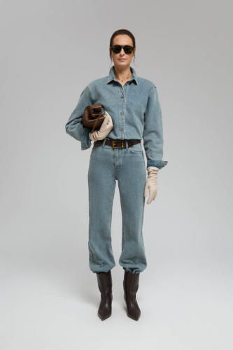 Джинсовая рубашка свободного силуэта