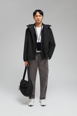 Утепленная куртка с капюшоном