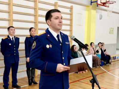 Новый шаг в профессиональном и патриотическом воспитании будущих следователей: в городе Якутске открыты подшефные классы следственного управления /    