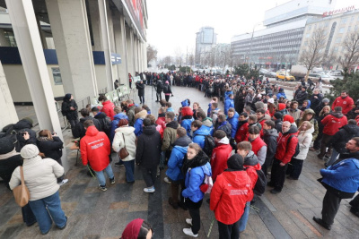 "Молодая гвардия" ЕР и Волонтёрская рота провели акцию памяти погибших журналистов /    