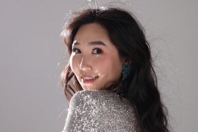 В чем встречать Новый 2024 год Дракона: цвета, тренды, аксессуары / Мария Архипова   