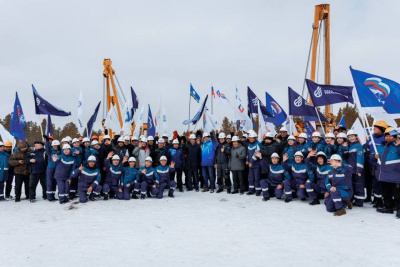 Айсен Николаев поздравил «Сахатранснефтегаз» с 20-летием / ЯСИА   