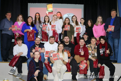 В Удачном впервые прошел конкурс «Караоке-баттл» /  Удачный Мирнинский Республика Саха (Якутия)